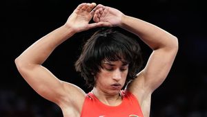 Neeraj Chopra in awe of Vinesh Phogat's achievement after his season best throw in javelin: 'This is extraordinary'