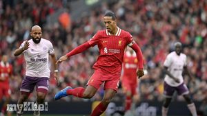 Van Dijk Stays Focused On Liverpool Success Amid Contract Speculation
