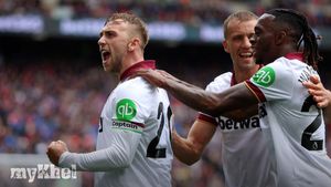 West Ham Triumphs Over Crystal Palace: Lopetegui's First Win Celebrated