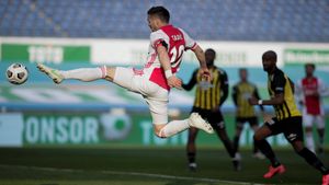 Why is Dutch Football Federation looking to curb Offside rule in Grassroot tournaments?