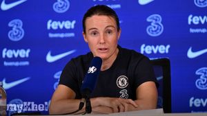 Bompastor Prepares For Challenging WSL Opener Against Aston Villa