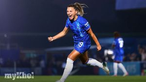 Chelsea Triumphs 1-0 Against Aston Villa As Kaneryd Delivers Bompastor's First Win