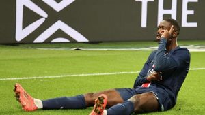 Ligue 1, Paris Saint-Germain 3-1 Brest: Dembele fires hosts back to the top