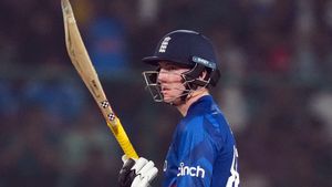 ENG vs AUS 3rd ODI: Harry Brook Century Keeps England Alive in Series Against Australia