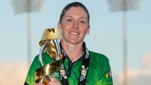 Heather Knight Expresses Regret Over 2012 Photo Incident And Advocates For Inclusivity