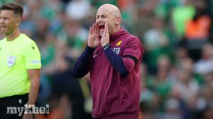 Carsley Lauds England Squad For Decisive Win In Dublin Debut