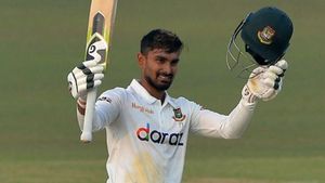 PAK vs BAN: Litton Das Joins MS Dhoni In An Elite Club With Gritty Century in Rawalpindi Test