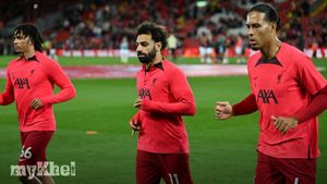 Liverpool's Slot Unperturbed By Salah, Van Dijk, And Alexander-Arnold's Contract Talks