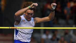 Mondo Duplantis Caps Off 2024 with Fourth Diamond League Trophy in Brussels