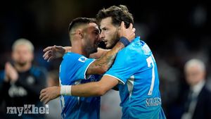Napoli Defeats Monza 2-0 As Politano And Kvaratskhelia Shine In Serie A Match