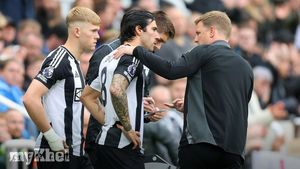 Eddie Howe Lauds Fan Support For Sandro Tonali In Newcastle's Win Over Tottenham