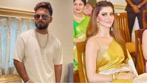 Urvashi Rautela Sets Record Straight on Rishabh Pant Dating Rumors, Says She Wants to 'Clarify' Everything