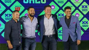 SA20 Chief Graeme Smith believes Dinesh Karthik will add tournament's appeal, confirms playoff venues