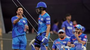 IPL 2025: Sachin Tendulkar Wants Mumbai Indians To Retain Rohit Sharma Amid LSG Interest For India Captain