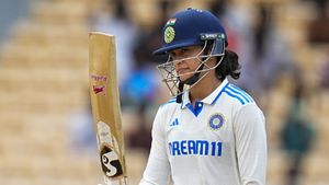 Smriti Mandhana Glow-Up Secrets: Diet, Fitness, and Skincare Tips for Radiant Skin!