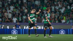 Sporting CP Triumphs 2-0 Against Lille As Angel Gomes Receives Red Card