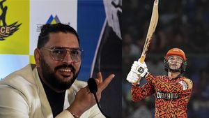 Yuvraj Singh Celebrates Abhishek Sharma’s 24th Birthday with a Playful Message: “Single bhi le lo Maharaj”