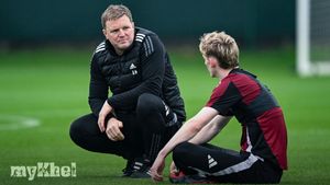 Eddie Howe Urges Caution In Decision On Anthony Gordon's Fitness For Upcoming Matches