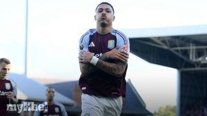 Aston Villa's Morgan Rogers Praises Team's Massive Response After Early Setback Against Fulham