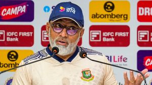 BCB sack Bangladesh coach Chandika Hathurusingha on 'disciplinary grounds' for allegedly slapping a player; replacement announced