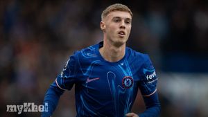Gianfranco Zola Expresses Surprise At Cole Palmer's Significant Impact At Chelsea