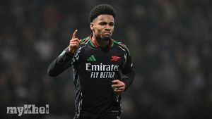 Ethan Nwaneri's Development: Arteta Highlights Young Talent's Journey To First-Team Regular