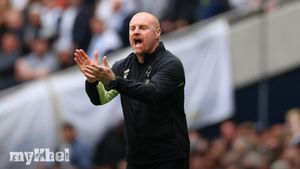 Everton Must Continue To Build And Grow During Takeover Talks, Says Sean Dyche
