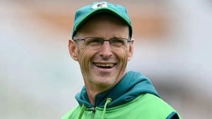 Why did Gary Kirsten leave his job as Pakistan Coach?