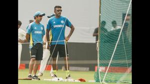 Gautam Gambhir Defends Indian Batters' Skills Against Spin Bowling Amid Recent Loss