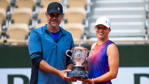 Swiatek confirms split with coach Wiktorowski and Wuhan Open withdrawal