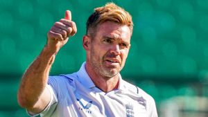 James Anderson Arrives in Multan to Bolster England Amid Struggles Against Dominant Pakistan Batting
