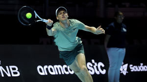 Sinner sets up Djokovic reunion after 6 Kings Slam triumph over Medvedev