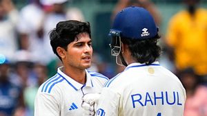 IND vs NZ 2nd Test: KL Rahul and Siraj dropped as India make three changes, New Zealand opt to bat in Pune