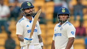 IND vs NZ: Virat Kohli Falls at Stumps in Bengaluru Test on a high scoring day 3; India still 125 runs behind