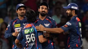 LSG Retentions 2025: Lucknow Super Giants Undecided on KL Rahul, But Likely to Retain These 3 Players?