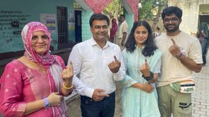 Manu Bhaker Casts First Vote in Haryana Elections, Urges Youth to Shape India's Future