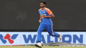 IND vs BAN: Mayank Yadav starts with a Maiden for India, clocks new high speed