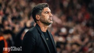 Milan's Paulo Fonseca Praises Team's Performance Despite Champions League Loss To Bayer Leverkusen