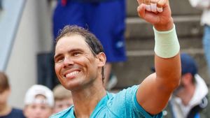 Cristiano Ronaldo hails 'incredible' Rafael Nadal as King of Clay announces retirement