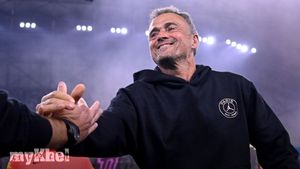 Luis Enrique Commends PSG's Complete Performance In Classique Victory Against Marseille