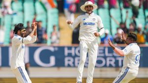 IND vs NZ: India opt to bat, Sarfaraz Khan comes in place of Shubman Gill, Kuldeep Yadav for Akash Deep