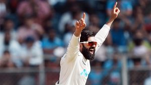 IND vs NZ: Ajaz Patel Continues Dream Run in Wankhede, Becomes Most Successful Overseas Bowler in Single Venue in India