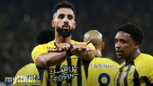 Al Ittihad Triumphs Over Al Ahli 1-0 As Saleh Al Shehri Scores Key Goal In Derby Match