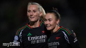 Arsenal's Renee Slegers Commends Team After Impressive 4-0 Victory Against Juventus