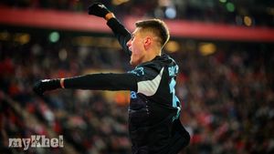 Bayer Leverkusen Triumphs Over Union Berlin 2-1 As Patrik Schick Shines Again