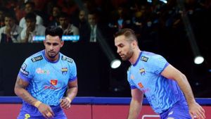 PKL 2024: 'What sets apart is his commitment' - Bengal Warriorz captain Fazel Atrachali heaps praises on Maninder Singh