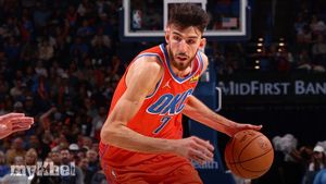 Chet Holmgren Of Oklahoma City Thunder To Miss 8-10 Weeks Due To Pelvic Fracture