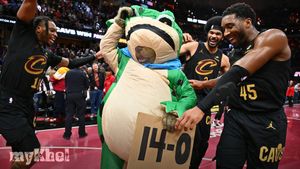 Cleveland Cavaliers Celebrate Franchise Record 14-0 Start With New Frog Mascot After Victory Over Bulls