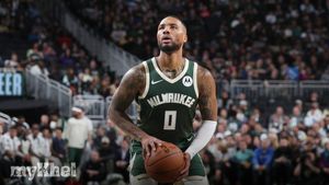 Damian Lillard's Courage Praised By Doc Rivers Following Bucks' Dramatic Win Against Rockets