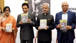 EAM Jaishankar Draws Parallels Between Cricket And Foreign Policy At Mohinder Amarnath's 'Fearless' Launch